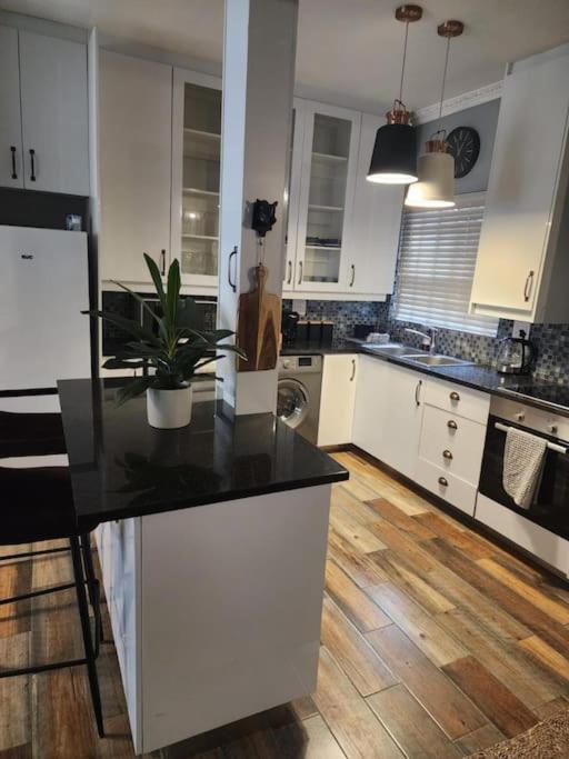 Cape Town, Sea Point, Beautiful 2 Bedroom Apartment @Tucked Away Cidade Do Cabo Exterior foto